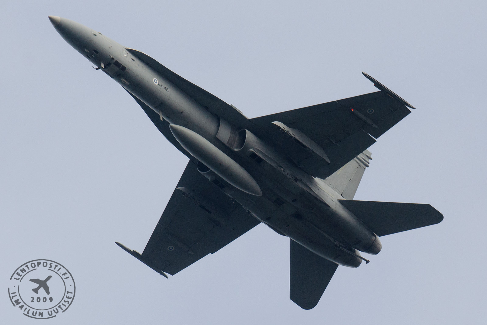 HN-421_130826