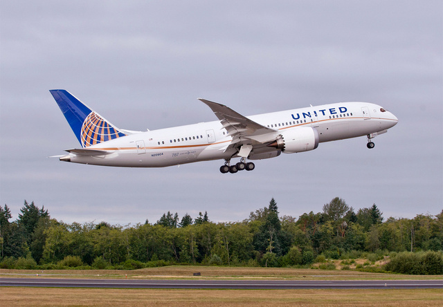 United_Dreamliner
