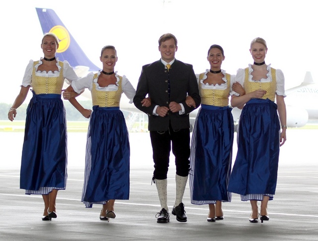 lederhosen1_lufthansa