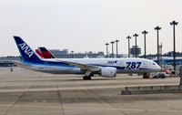 ANA_Dreamliner_1