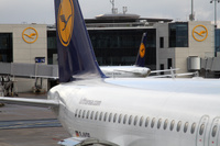 Lufthansa_tails