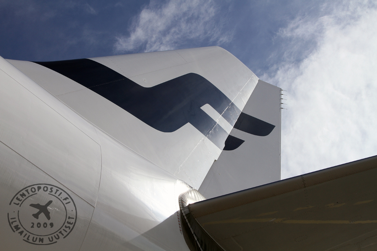 Finnair_tail_up