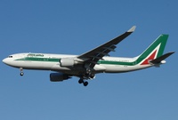 Airbus_A330_Alitalia_Aldo_Bidini_wikimedia