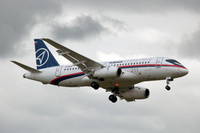 Sukhoi_Superjet_100_3