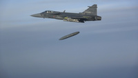 GripenE_drops_tank