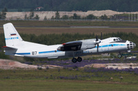 Venäjän ilmavoimien Open Skies Antonov An-30B