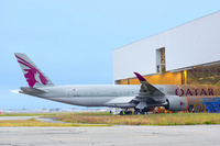 1st_A350_QTR_ROLL_OUT_02