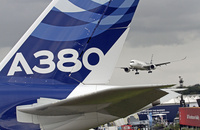 FIA16_A380_tail_A350