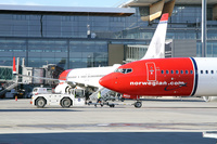 Norwegian_737_nose_1