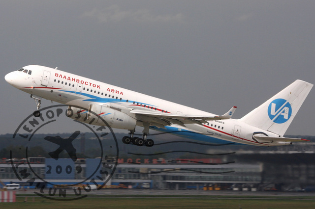 Vladivostok Air Tupolev TU-204