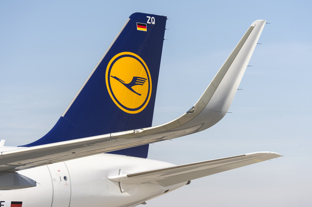 A320_DLH_with__Sharklet_close_up