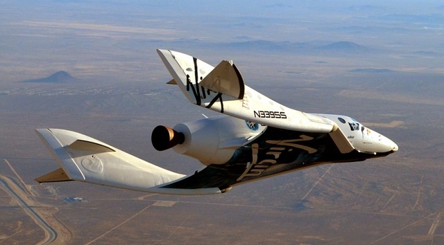 spaceshiptwo_lukecolby_virgingalactic