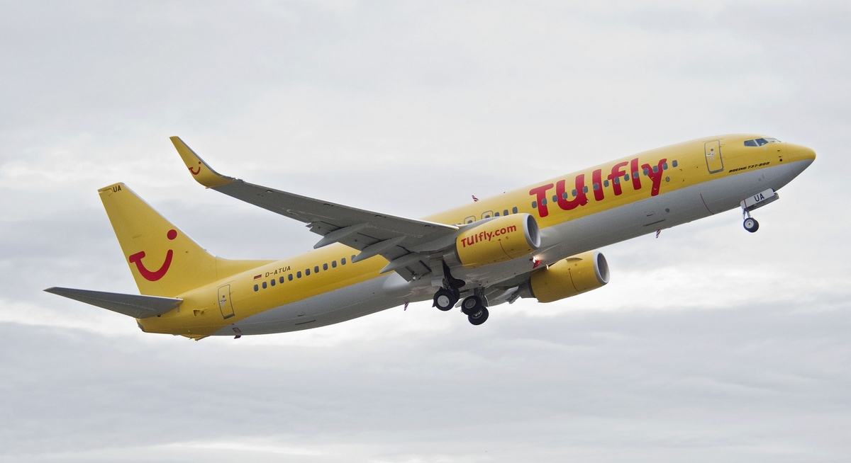 737_800_tuinet_boeing