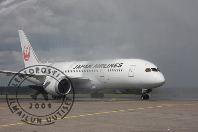 JAL_HK_3