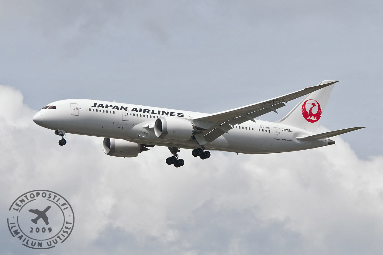 Japan Airlinesin Boeing 787 Dreamliner saapuu ensimmäiselle konetyypin vierailulle Helsinki-Vantaalle.