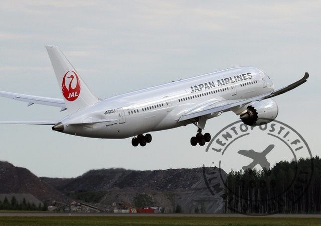 JAL_HK_ilmassa