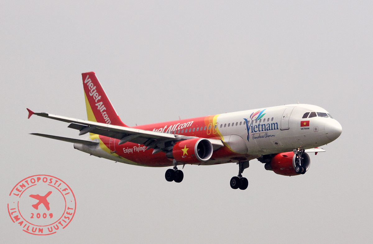 Vietjetair_A320_1