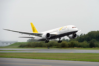 Royal_Brunei_787_1