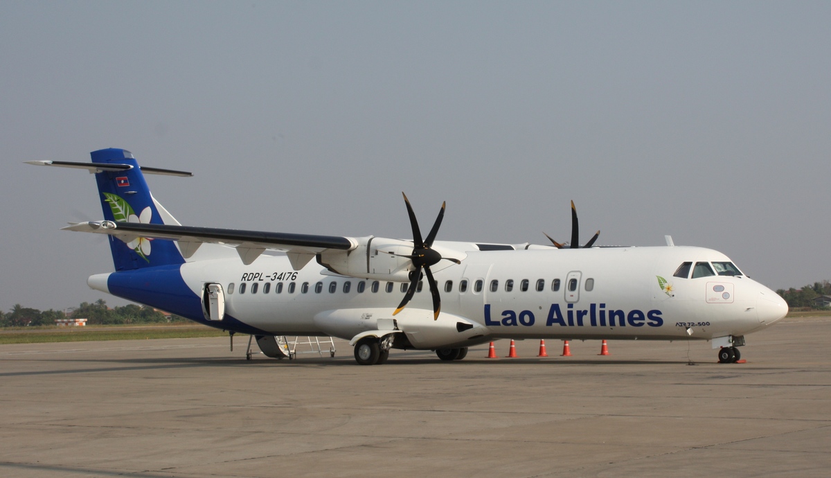LaoAirlinesATR72_wikimedia_Mattun01211
