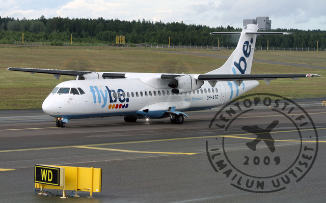 Flybe_ATR_taxi