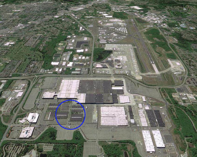 Boeing_777X_wing_facility_1