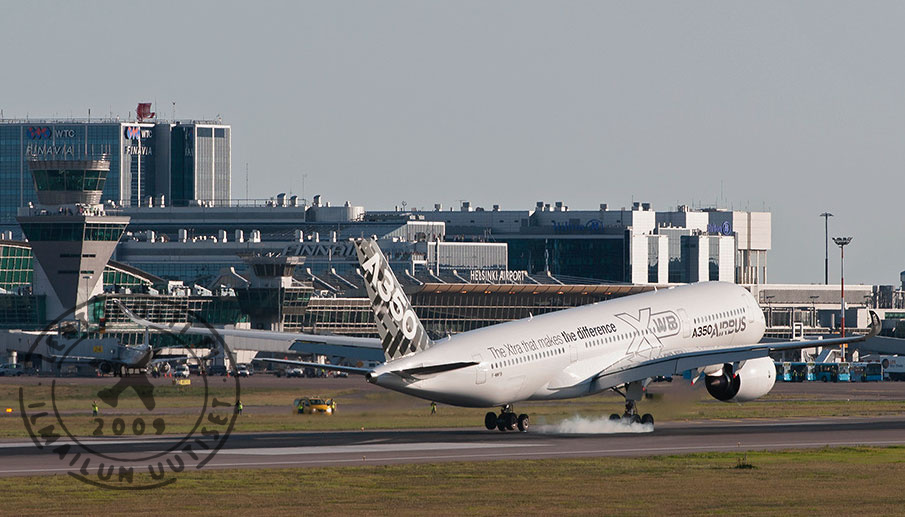 A350_HEL_ldg_twitter