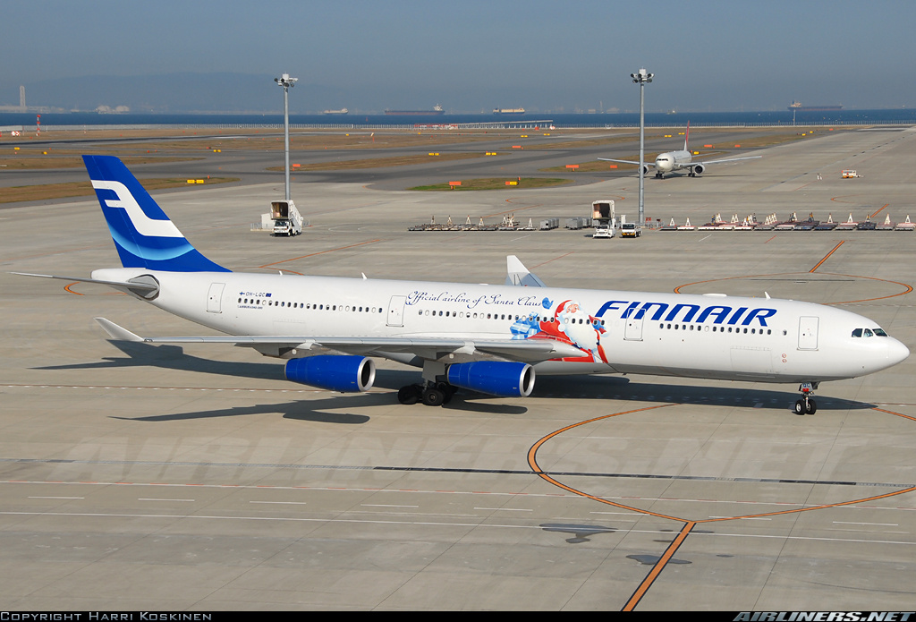 A340_Santa_Airlinersnet_HarriKoskinen