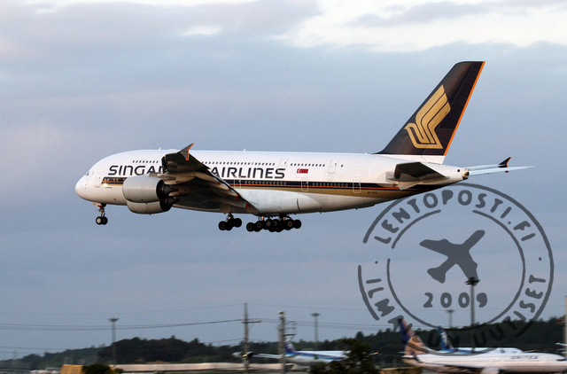 A380_SIA_ldg_1