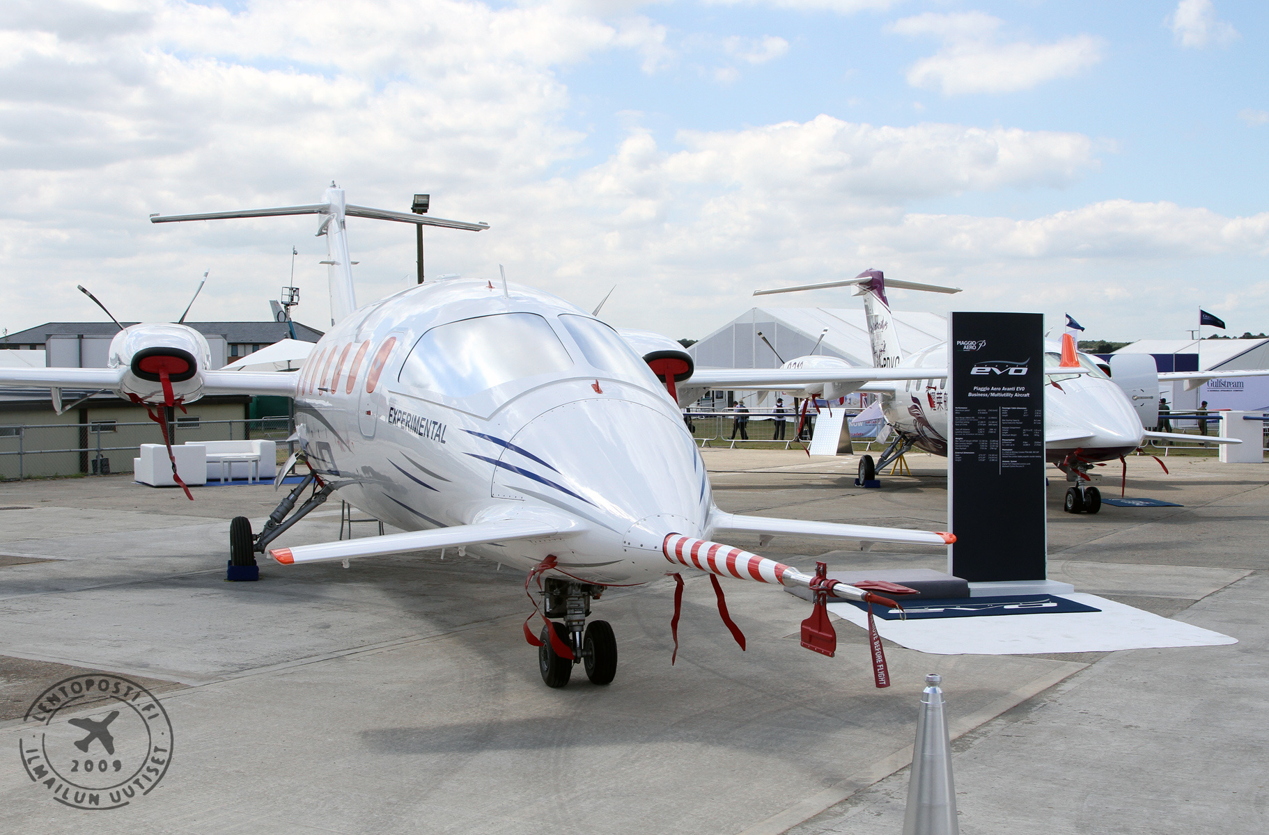 Piaggia_Aero_Avanti_EVO_1