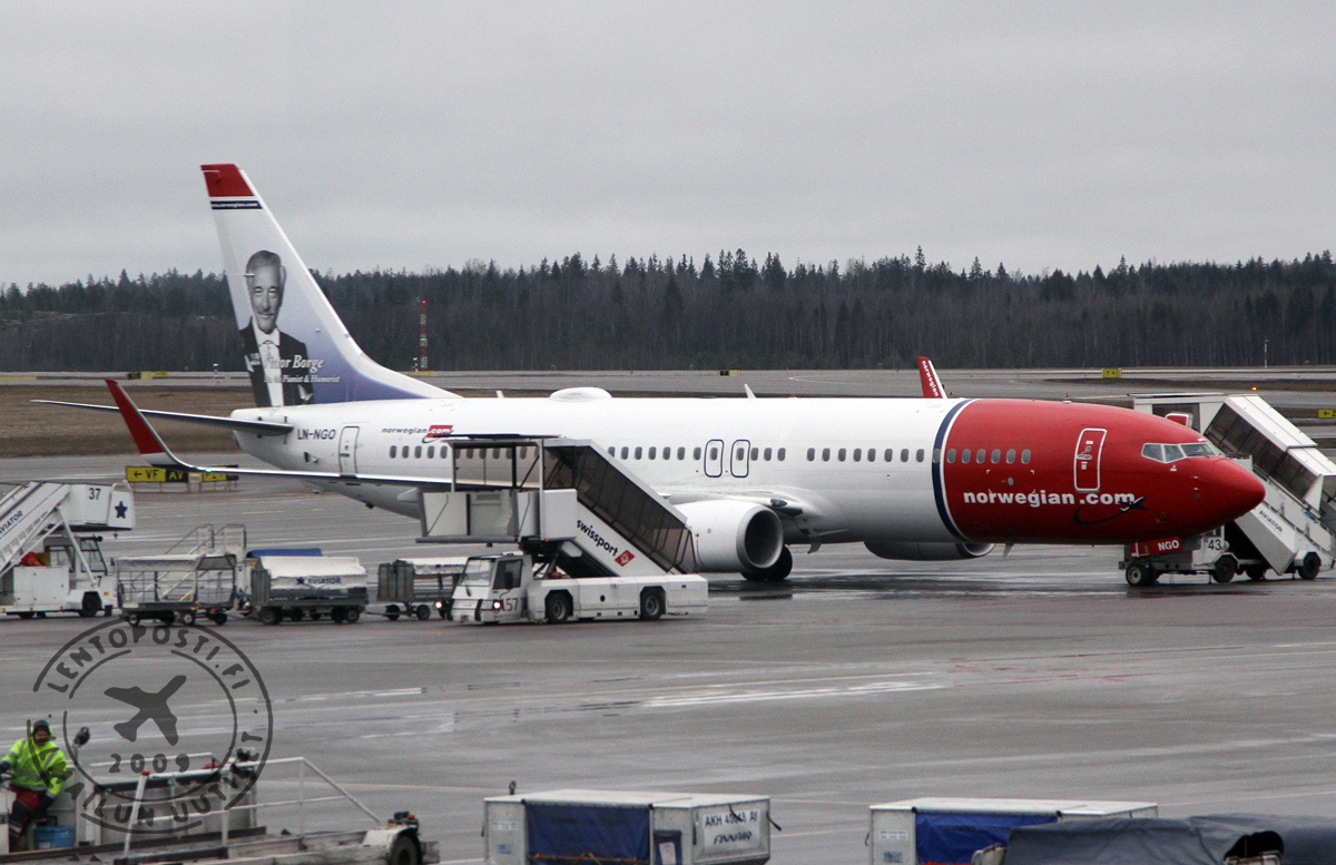 Norwegian_737_HEL