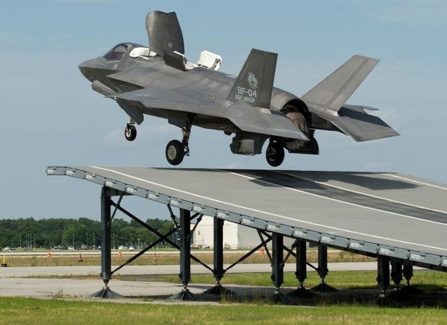 f35_ski_lockheedmartin