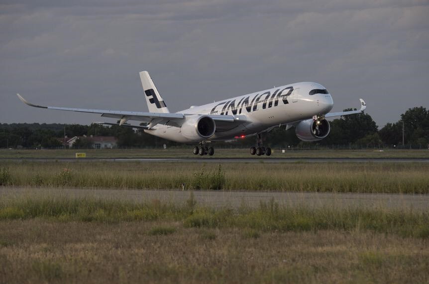 FIN_A350_1stFLT_LDG