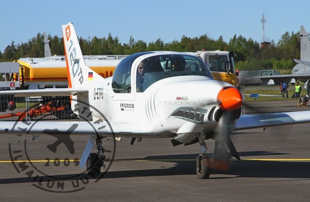 Grob_120TP_1