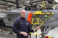GripenE_testpilot_close