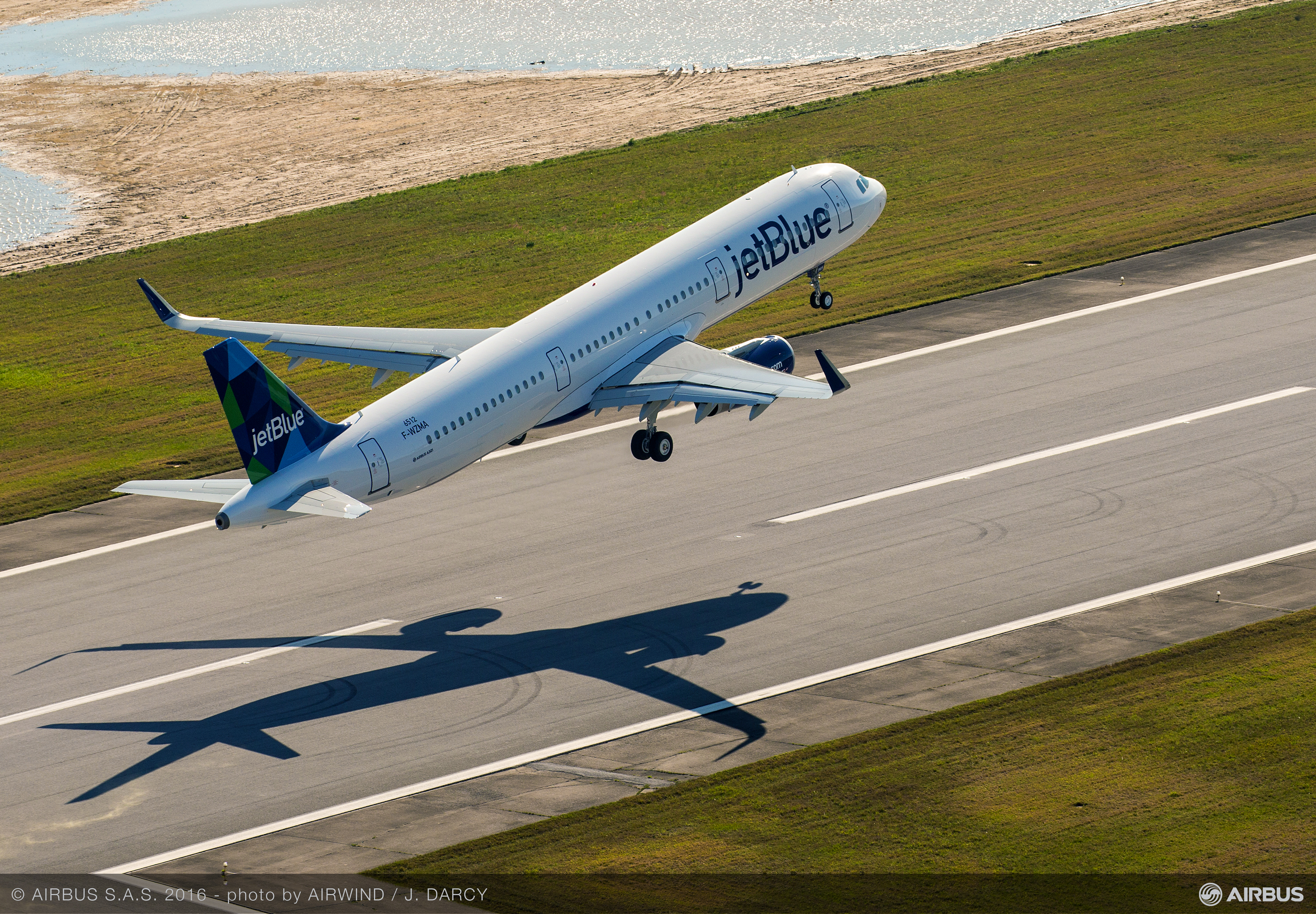 Airbus 1. Самолёт Airbus a321. A321neo LR. Airbus a321 JETBLUE Airways. American Airlines Аэробус а321.