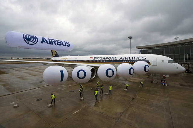 SIA_A350_10k_airbus_2