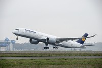 LH_A350_FF_Airbus