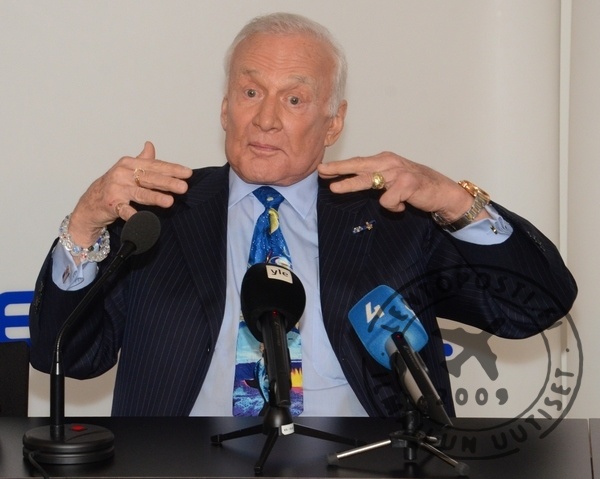 aldrin_helsinki