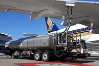 SIA_A350-900_Singapore_Airline_biofuel_flight_preparation