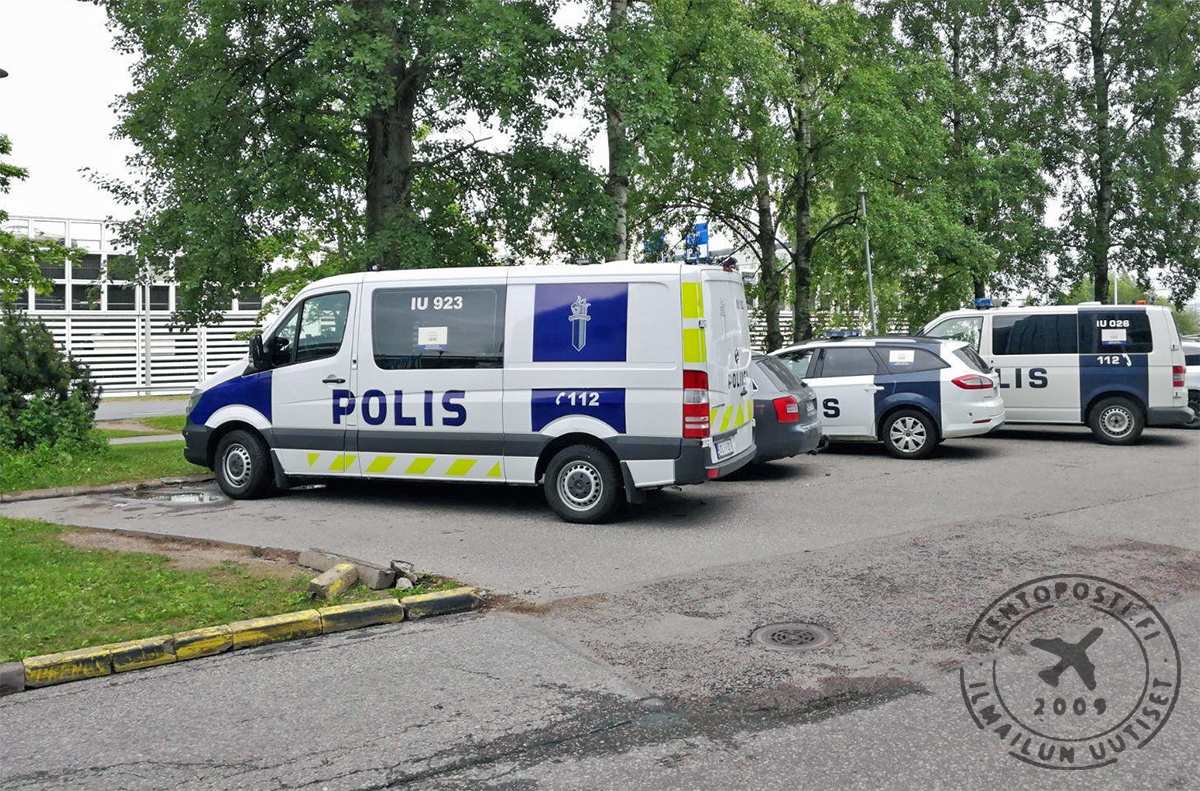 Poliisi_toke_edusta
