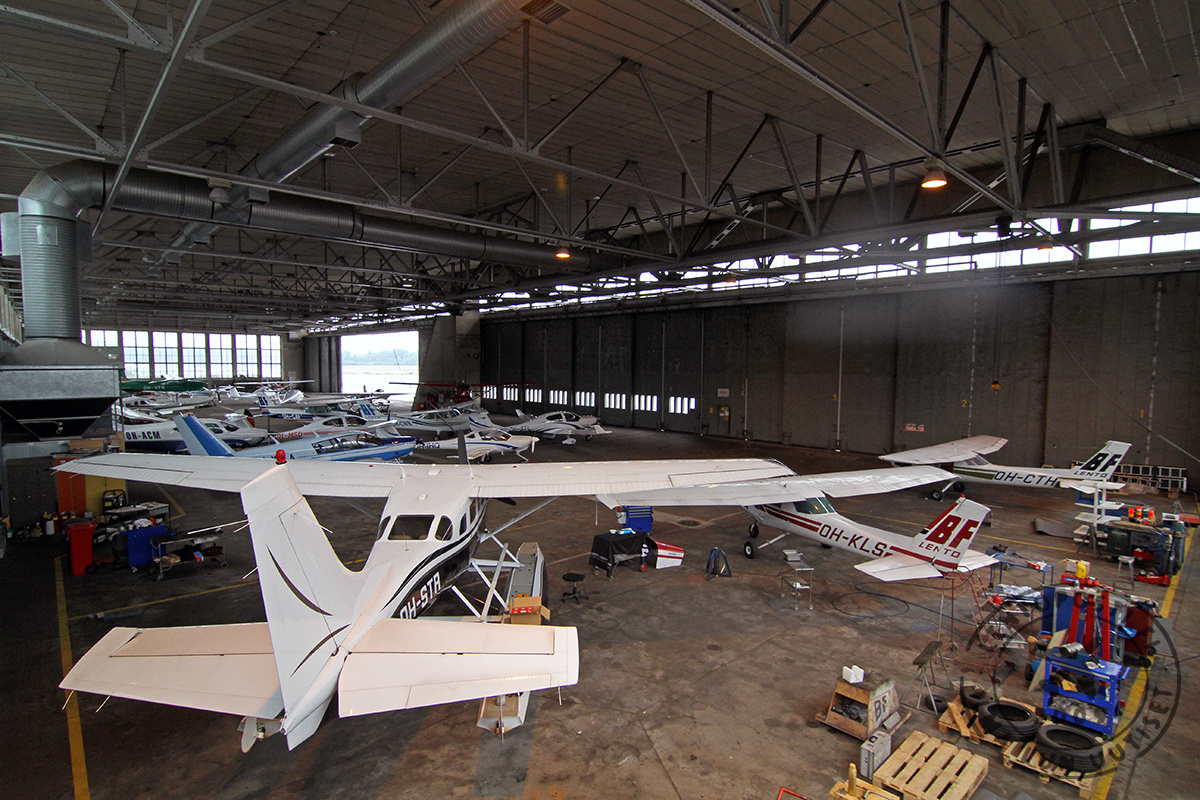 Hangaari_inside_2