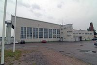 Hangaari_ulko_sivu