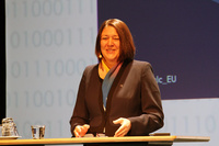 Violeta_Bulc