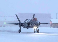 F35_icy_dragchute_lockheedmartin_1117