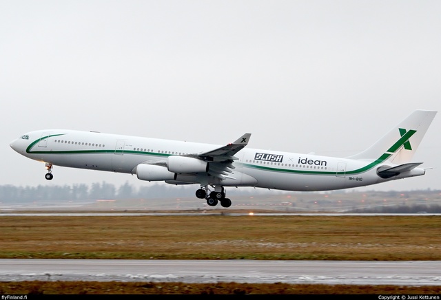 slush_airbus_a340_AirXCharter_1171_jkettunen