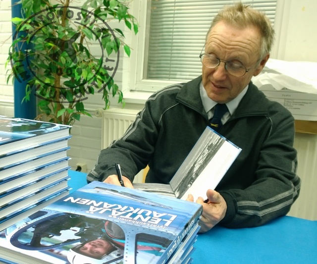 laukkanen_sign_04_2015