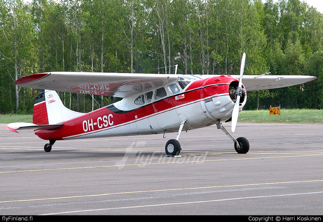Cessna195B_flyfinland_Harri_Koskinen
