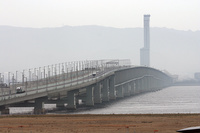 Kansai_airport_bridge_1