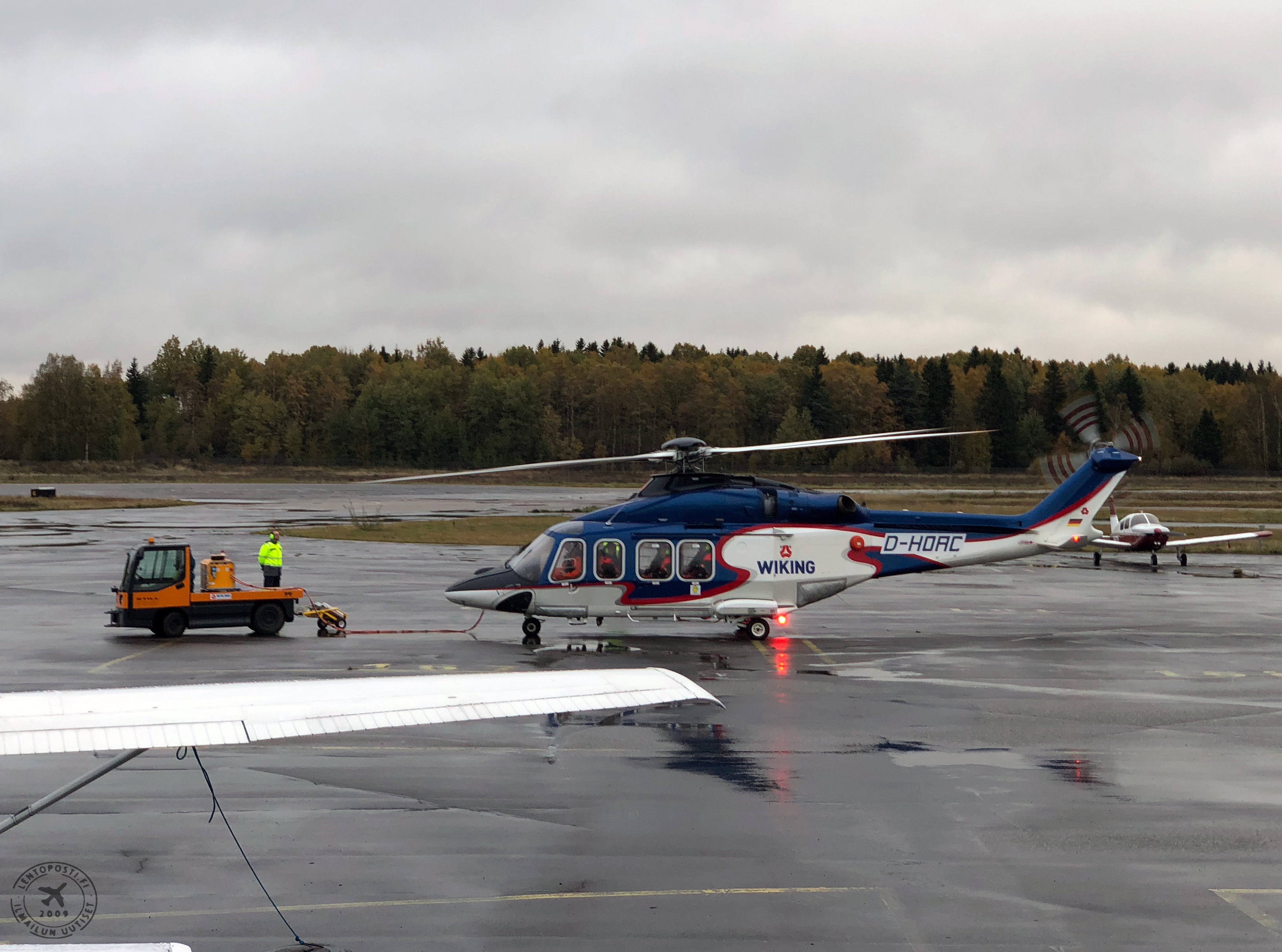 Wiking_AW139b