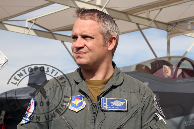 F35_Tesli